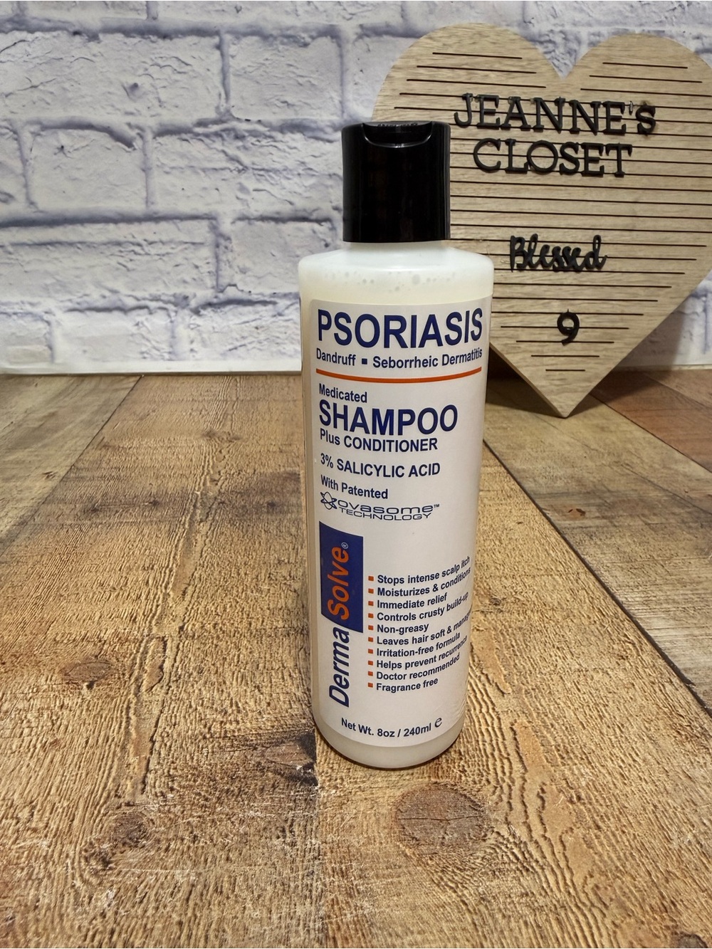Dermasolve Psoriasis, Seborrheic Dermatitis & Dandruff 8 Ounce Shampoo.
New unu